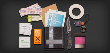 Комплект для выживания Bear Grylls Scout Essentials Kit